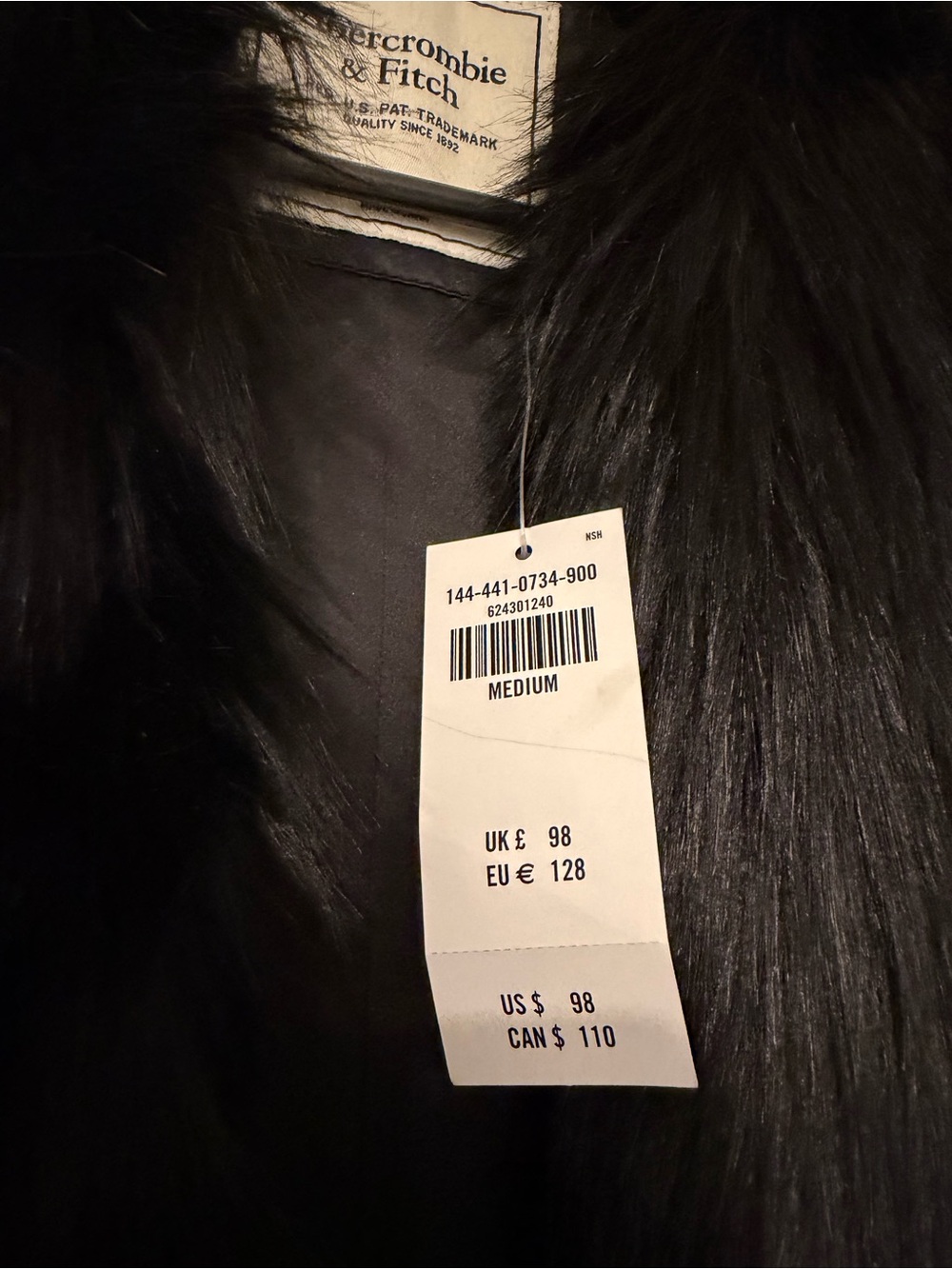 Abercrombie & Fitch Black Faux Fur Vest - Picture 2 of 2